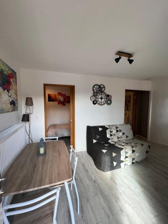 Charmant Appartement Calme Et Lumineux Chateauvieux  Екстериор снимка